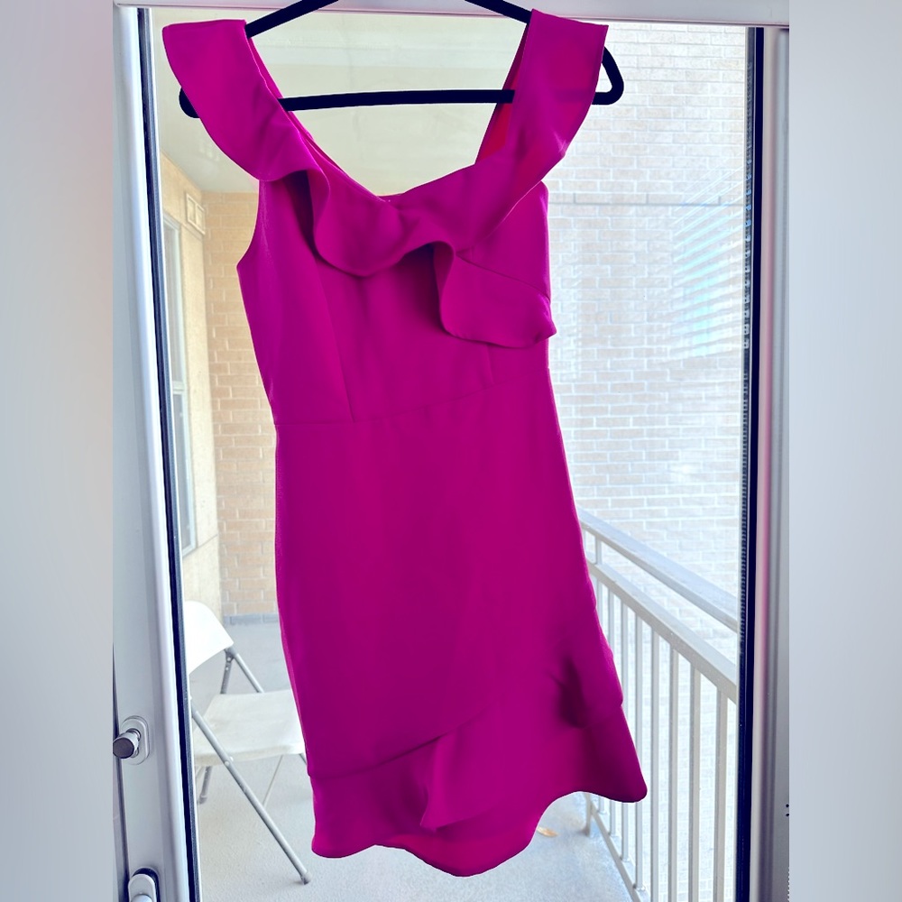 XS NEVER WORN MINI DRESS EXPRESS RUFFLES PINk